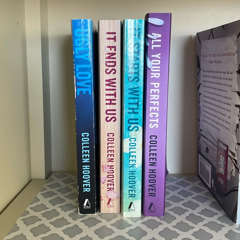 Colleen Hoover book set